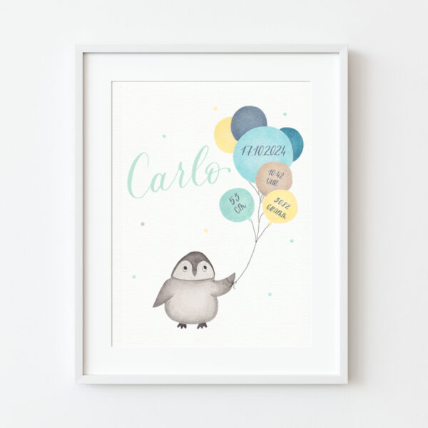 Geburtsposter im Bilderrahmen mit Pinguin Motiv mit blau gelben Luftballons